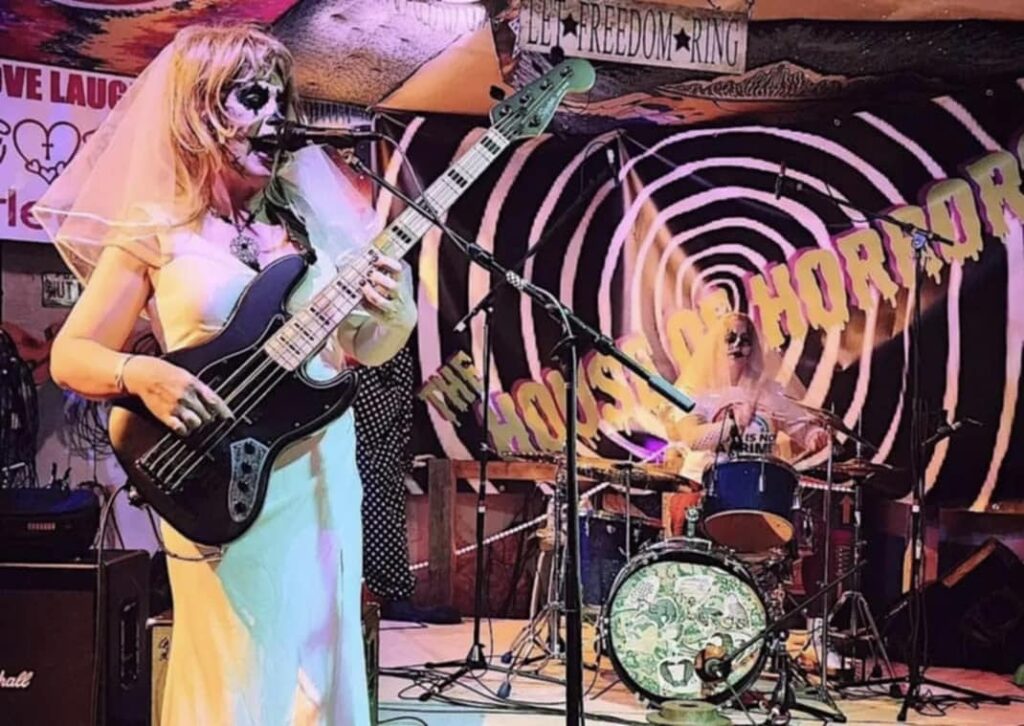 Boston punk duo Trophy Wives performing live on the Melted radio show.